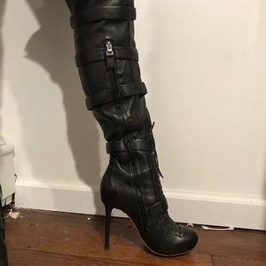 LAMB Black leather boots